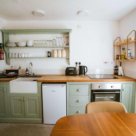 Breathtaking High Street Townhouse With Stunning Sea Views At 'The Old Fishermans Townhouse' Falmouth Eksteriør bilde