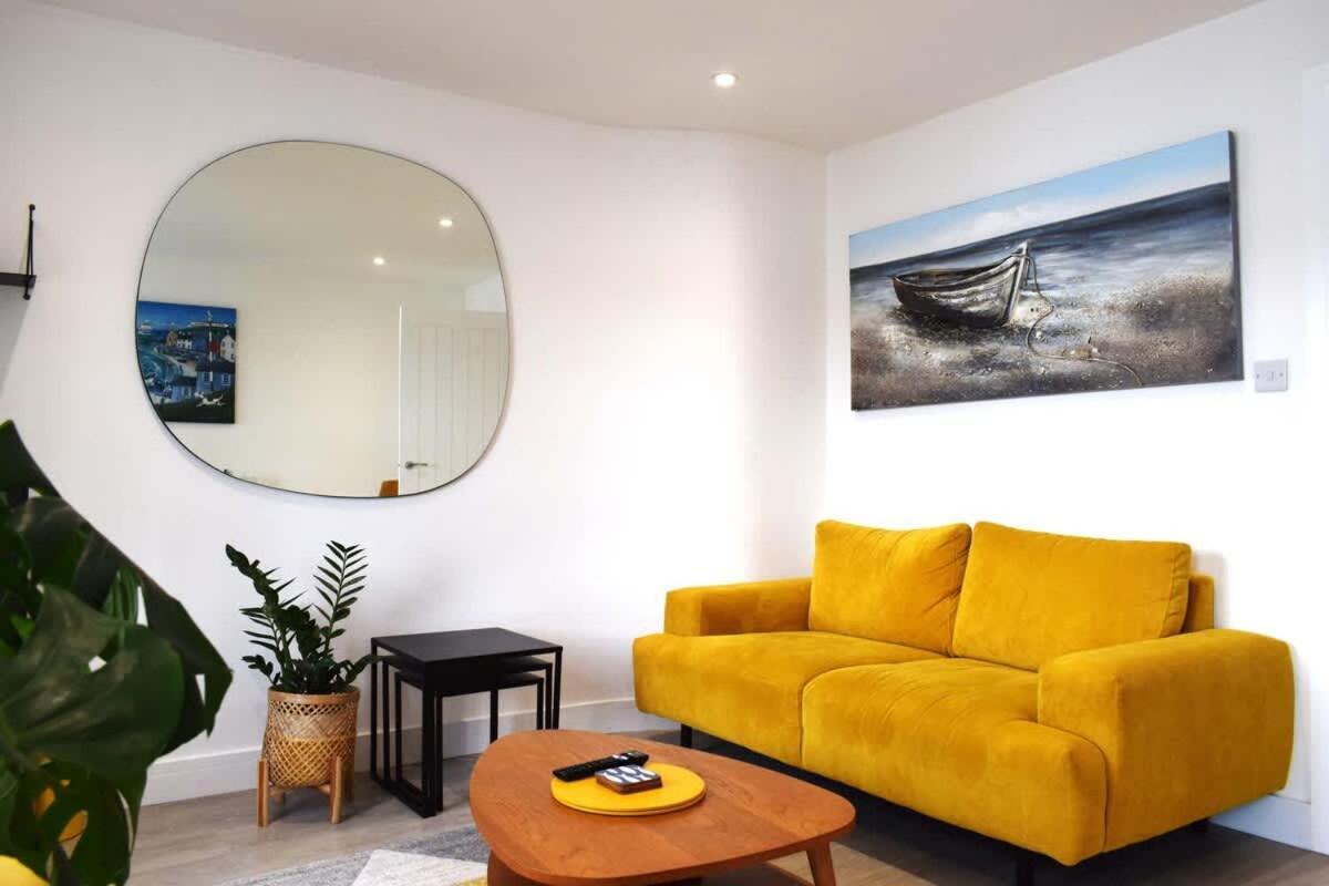 Breathtaking High Street Townhouse With Stunning Sea Views At 'The Old Fishermans Townhouse' Falmouth Eksteriør bilde
